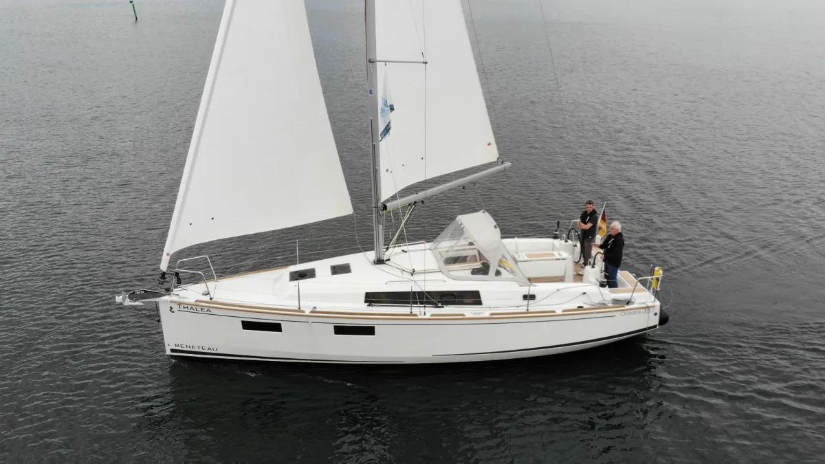 Oceanis 35.1.2 "Thalea"