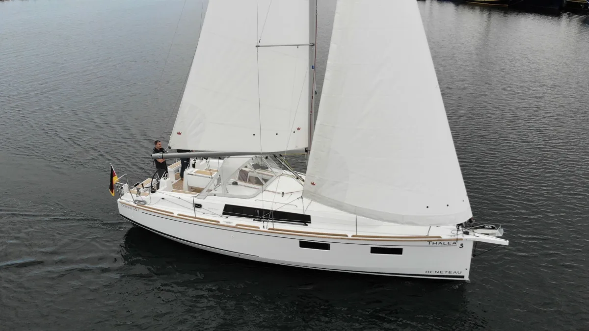 Oceanis 35.1.2 "Thalea"