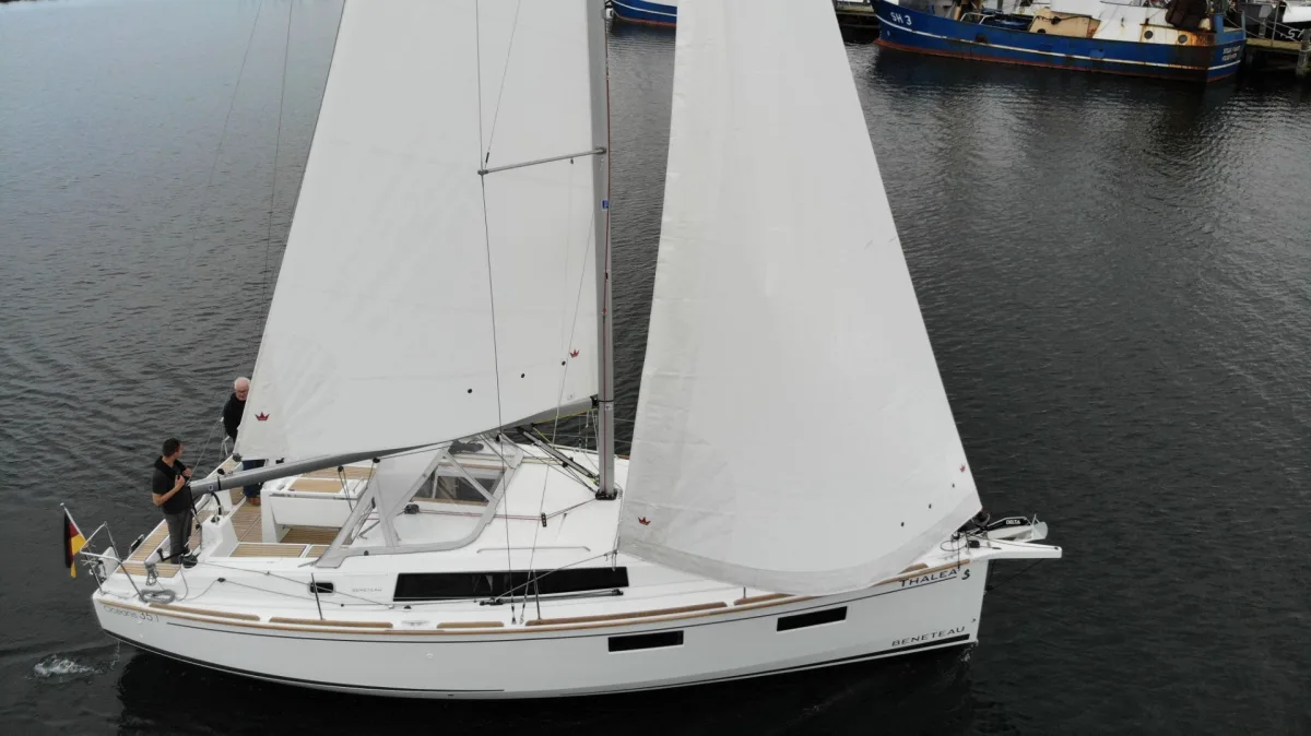 Oceanis 35.1.2 "Thalea"