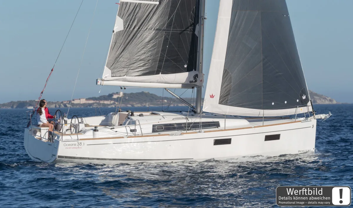 Oceanis 38.1 "Piet"