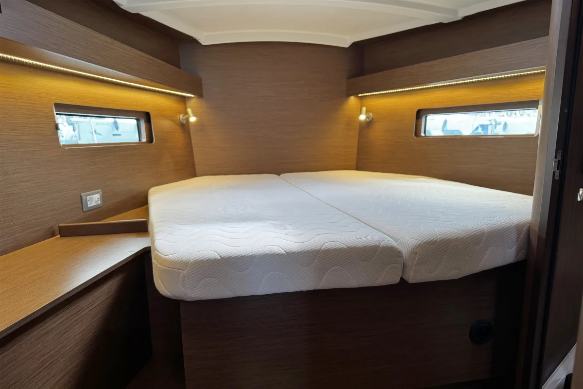 Oceanis 40.1 "Kiki"