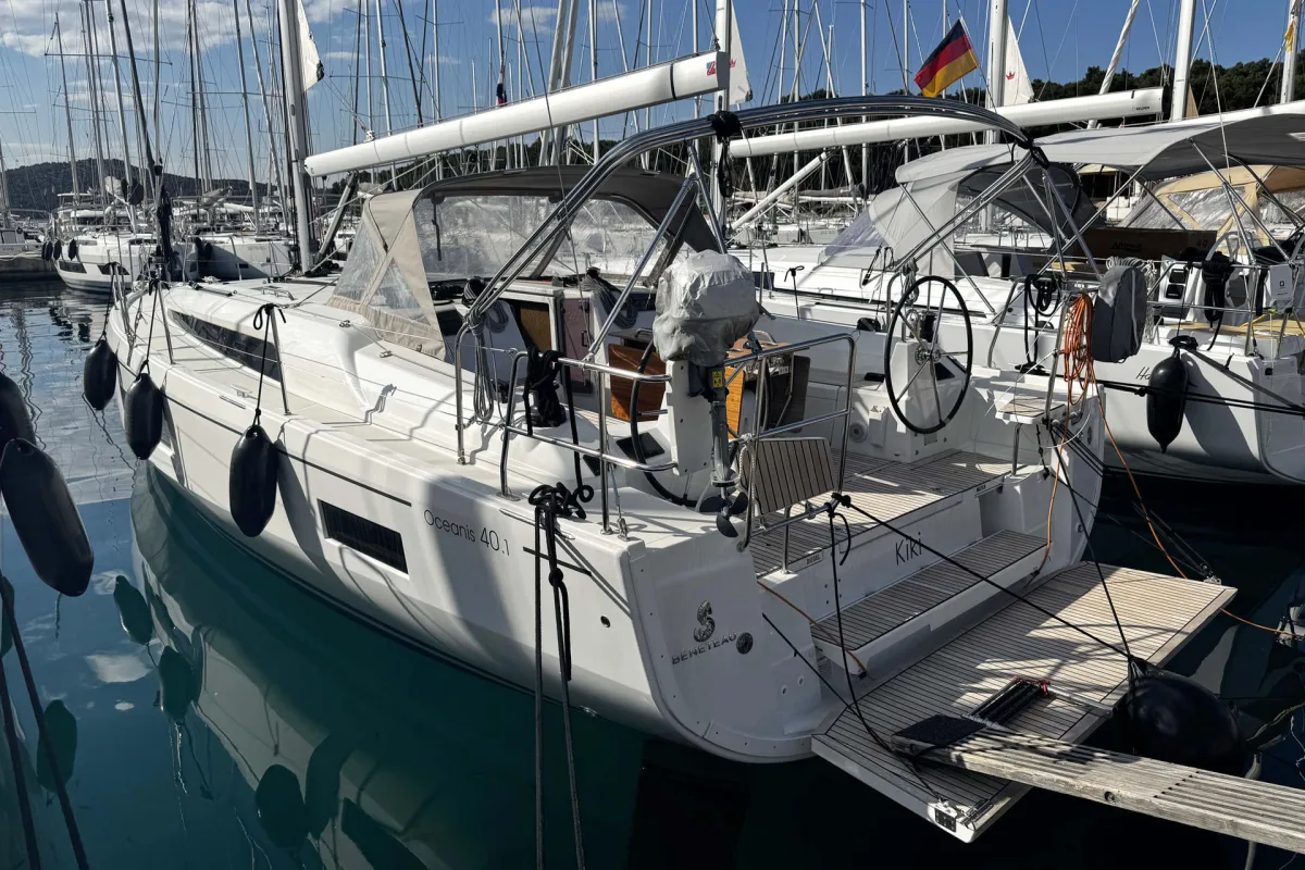 Oceanis 40.1 "Kiki"