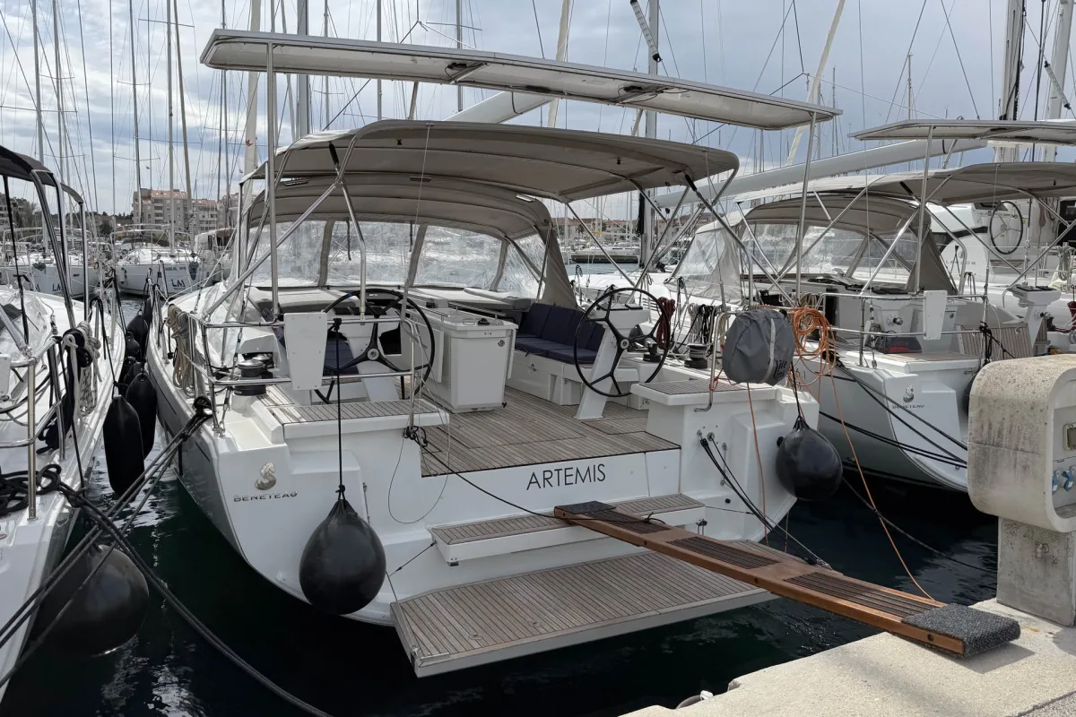 Oceanis 46.1 "Artemis"