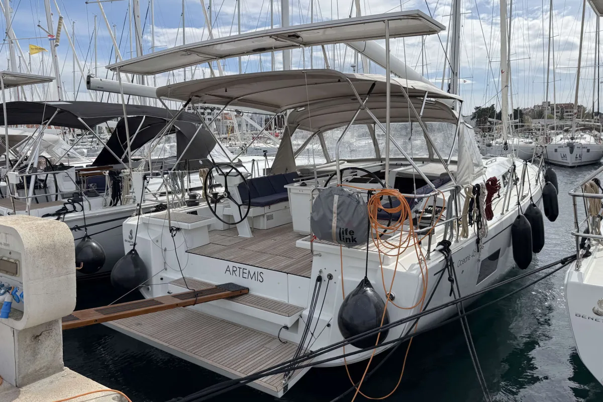 Oceanis 46.1 "Artemis"