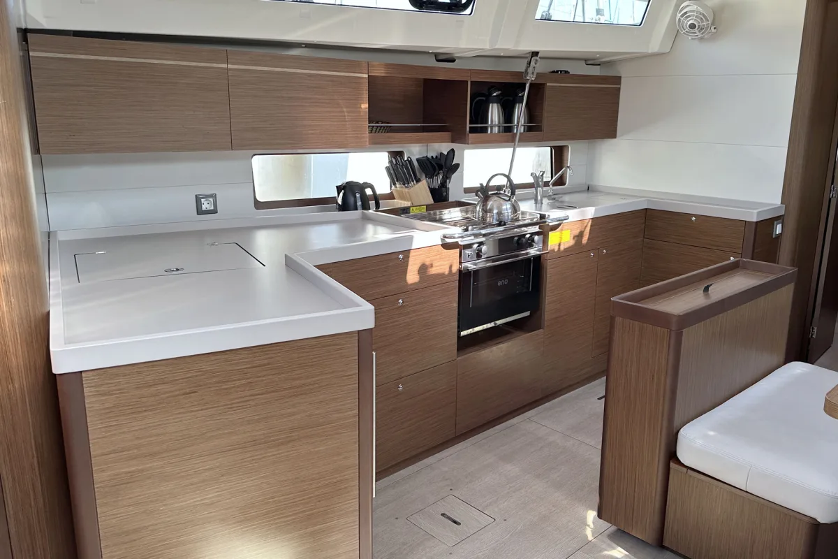 Oceanis 46.1 "Avatar"