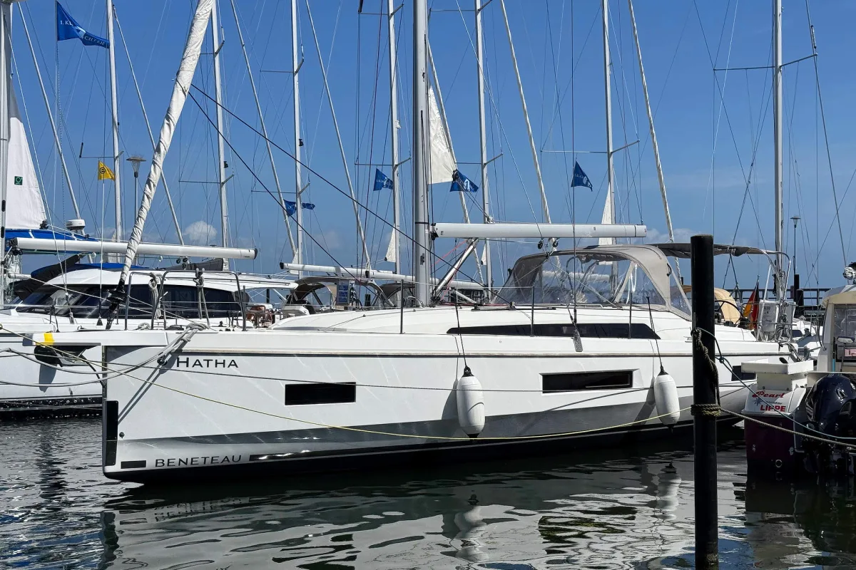 Oceanis 40.1 "Hatha"