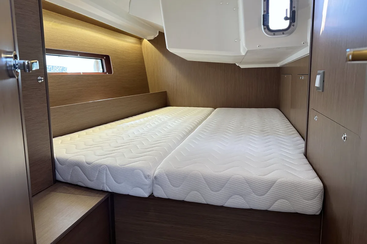 Oceanis 40.1 "Hatha"