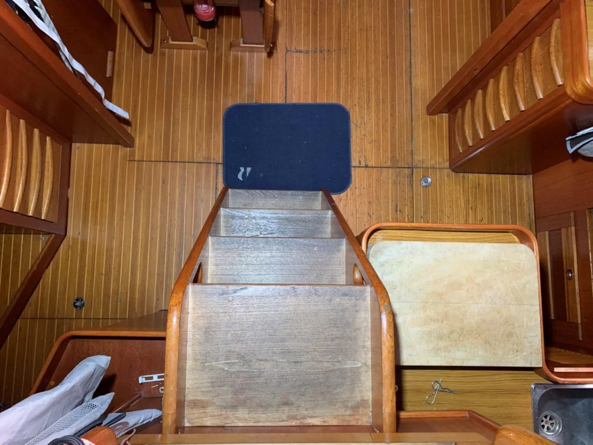 Hallberg-Rassy 45