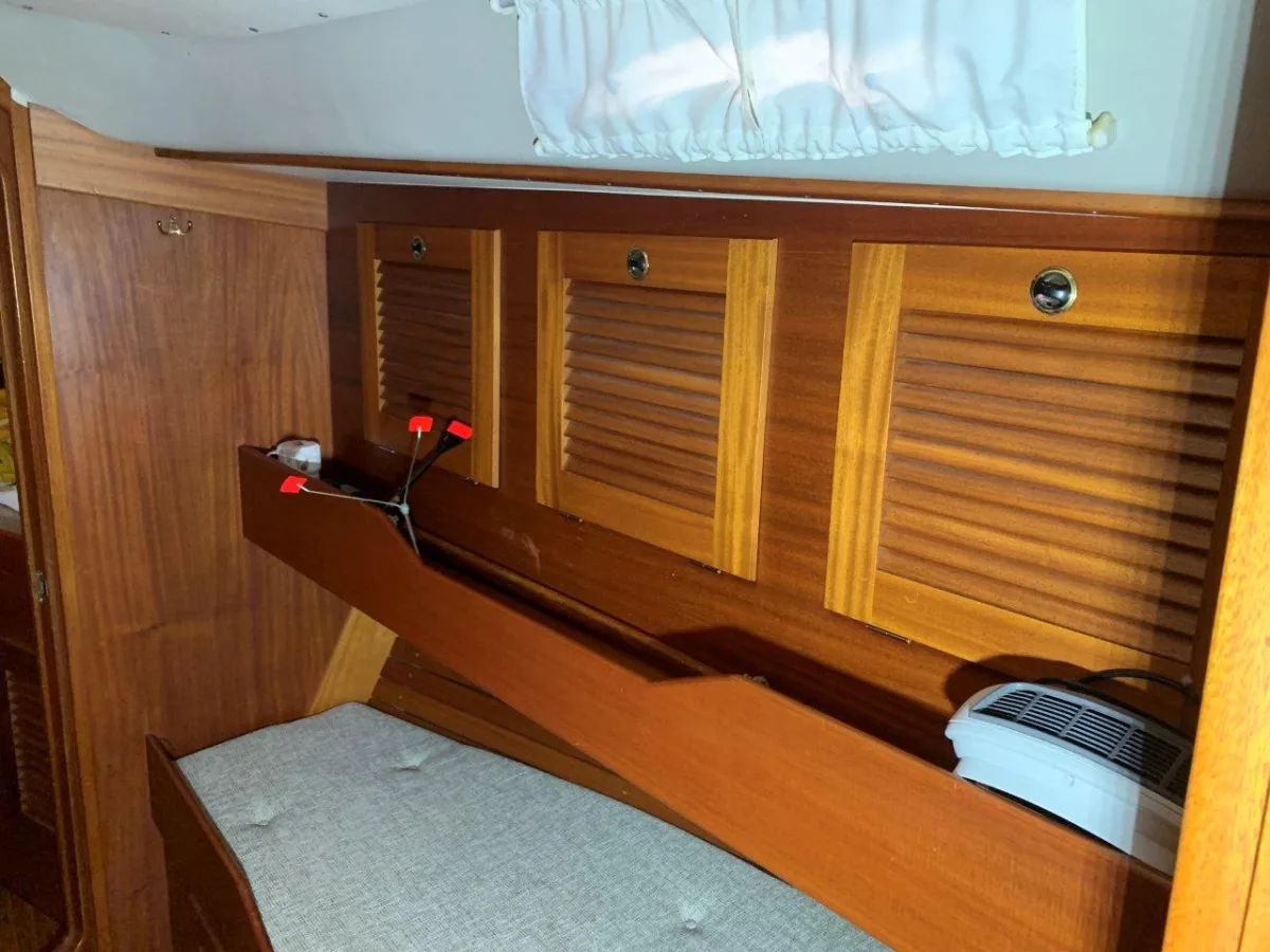 Hallberg-Rassy 45