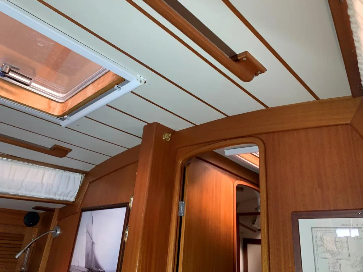 Hallberg-Rassy 45