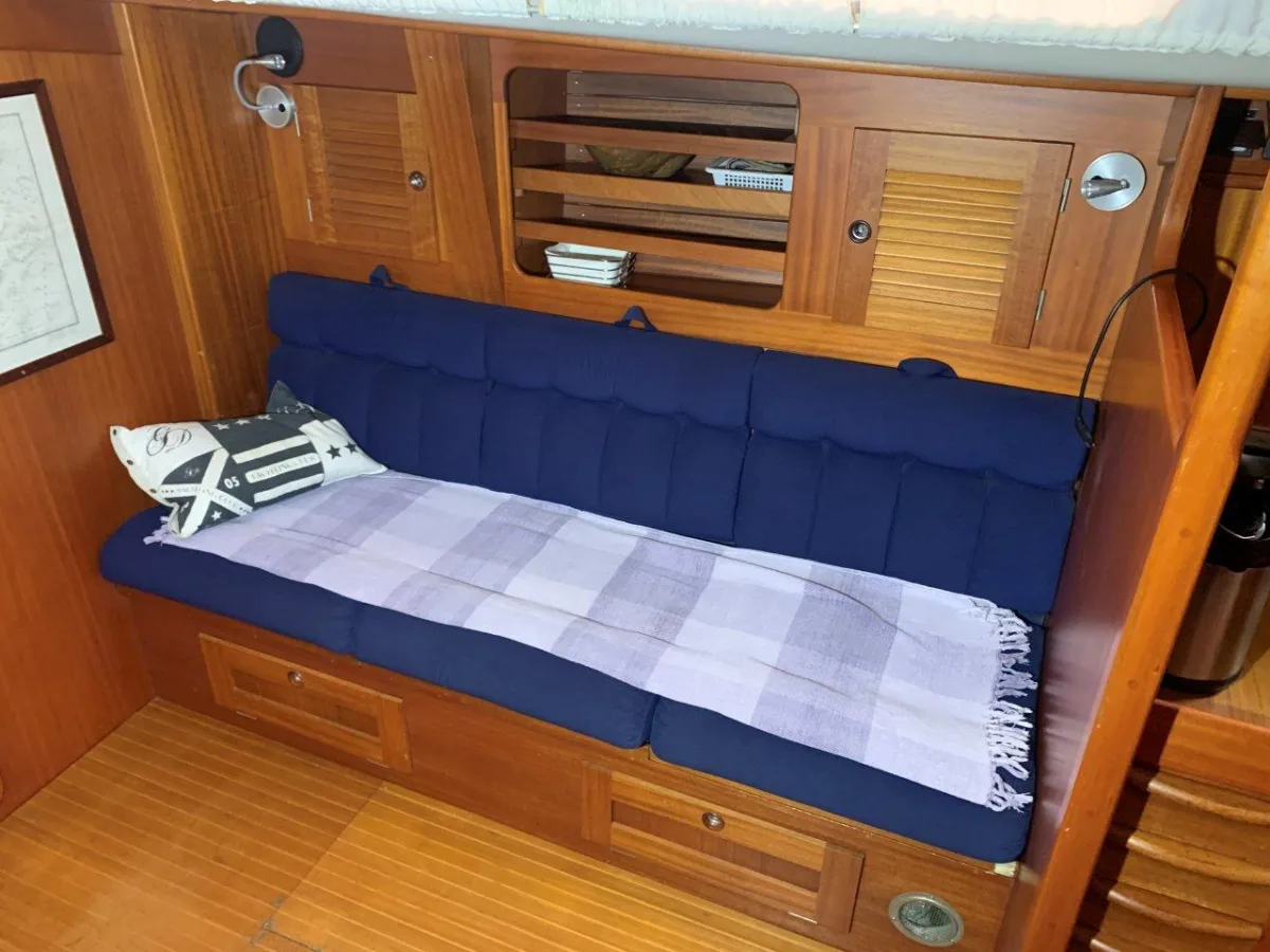 Hallberg-Rassy 45