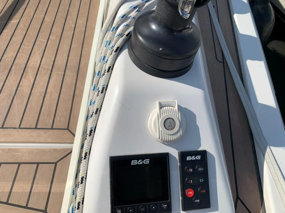 Hanse 348