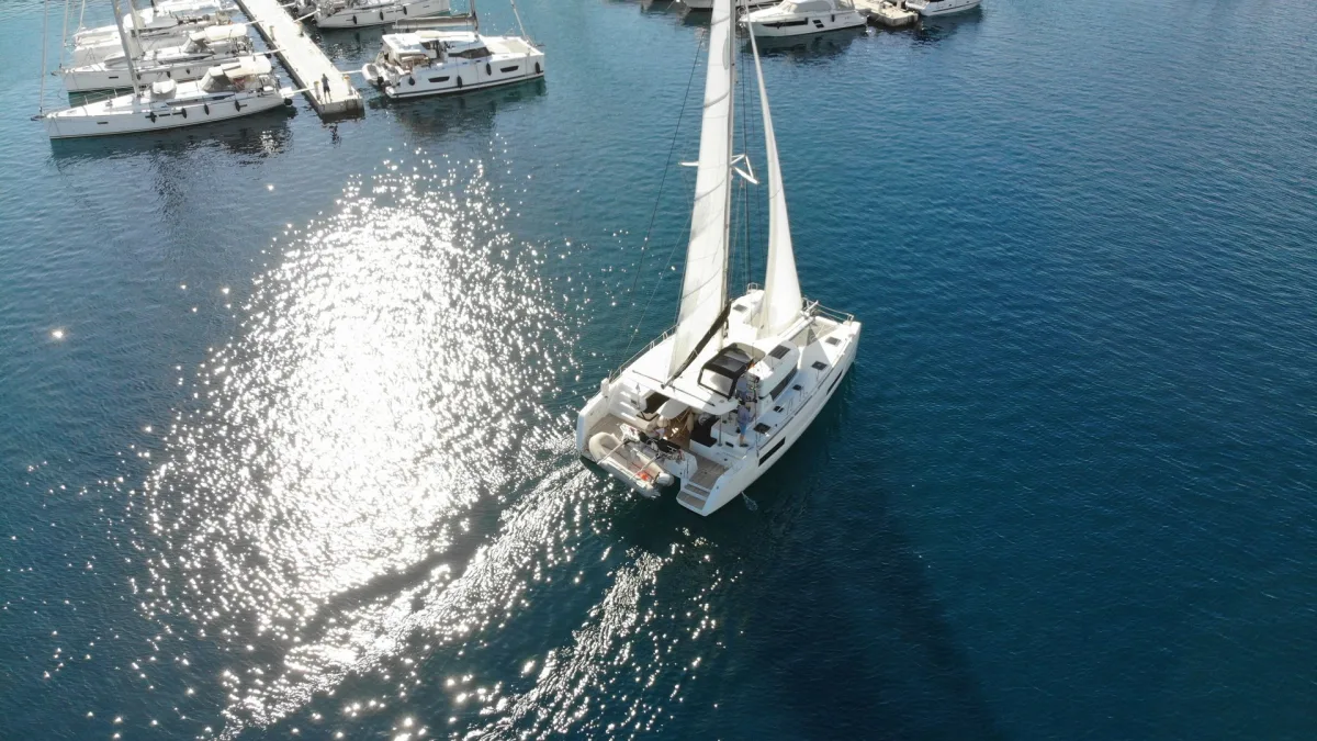 Lagoon 40