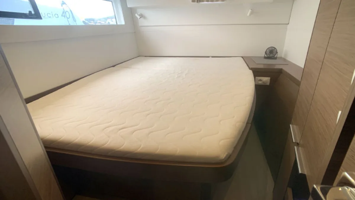 Lagoon 40