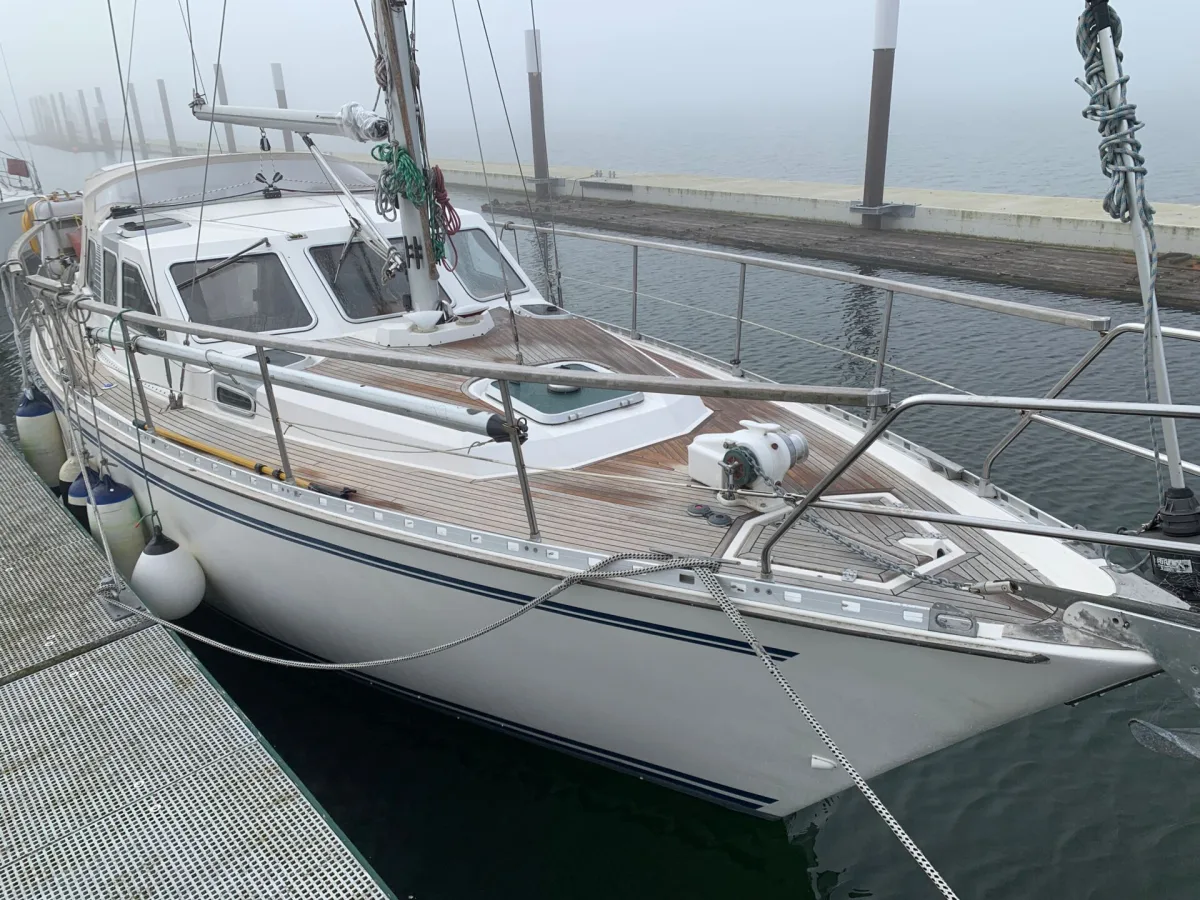 Nauticat 32