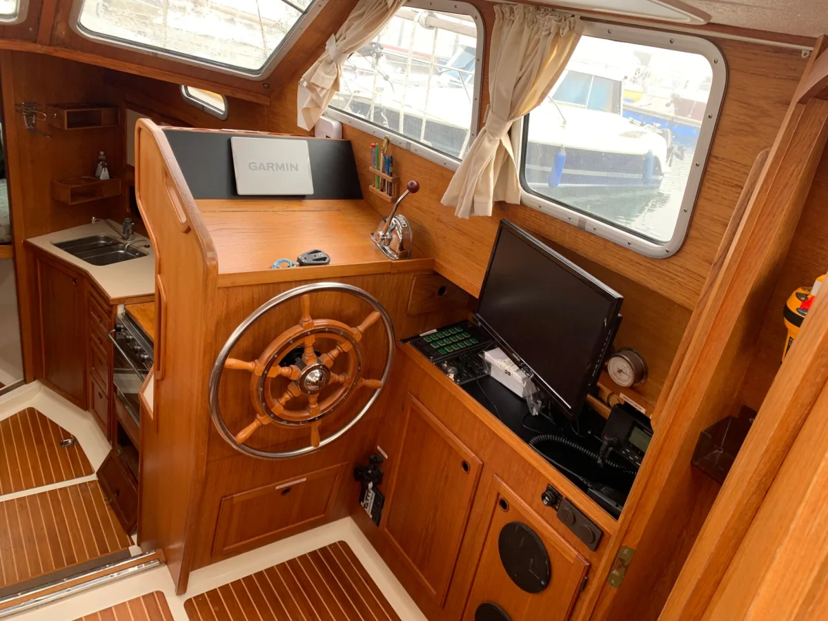 Nauticat 32