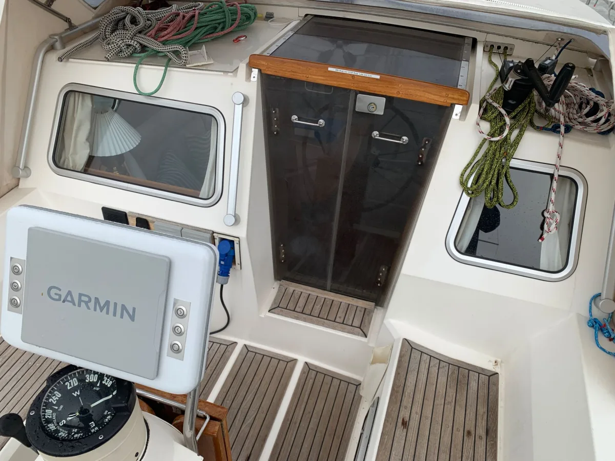 Nauticat 32