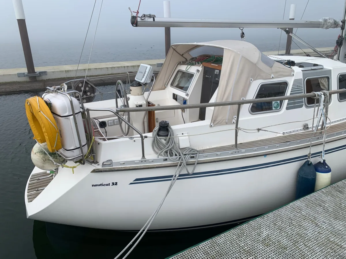 Nauticat 32