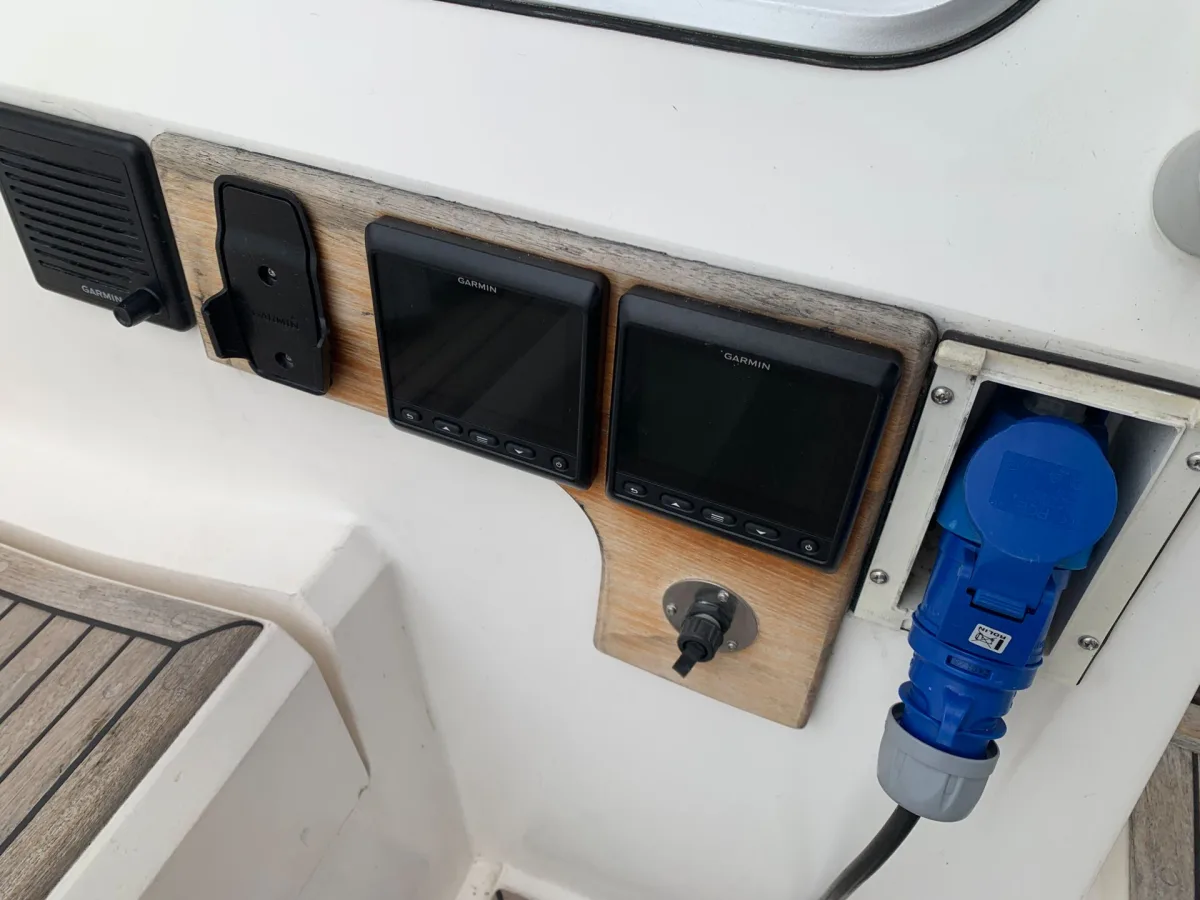 Nauticat 32
