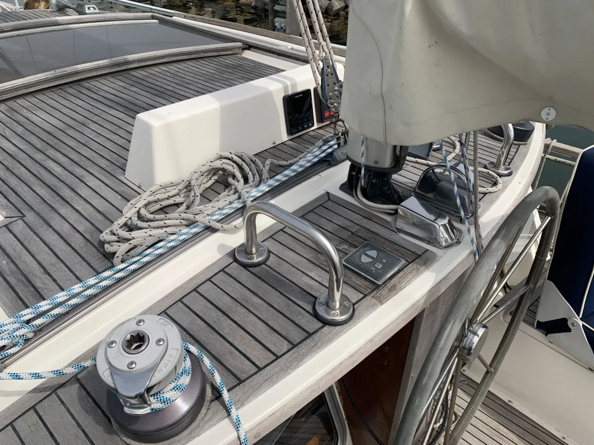 Nauticat 33