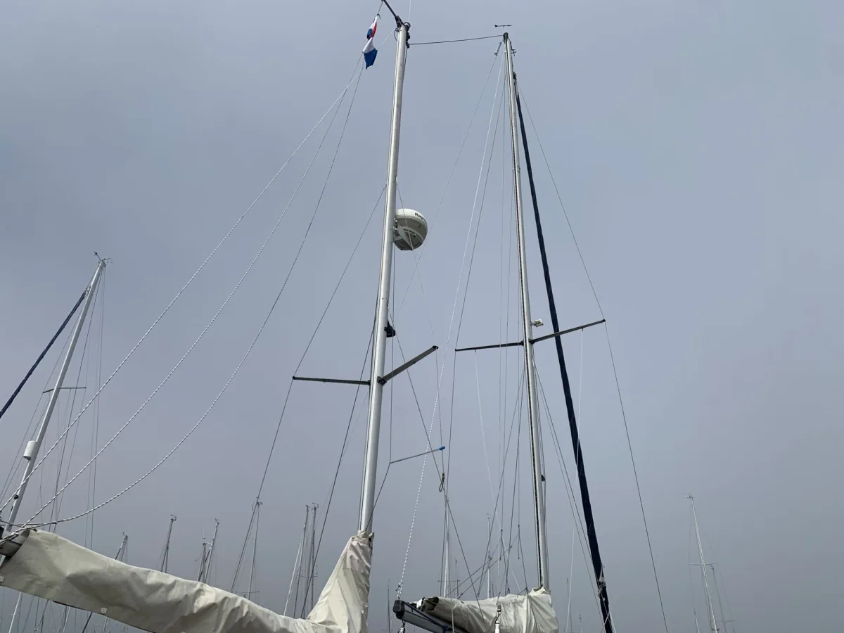 Nauticat 33