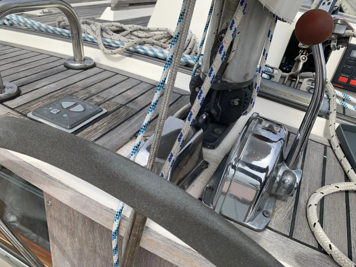 Nauticat 33