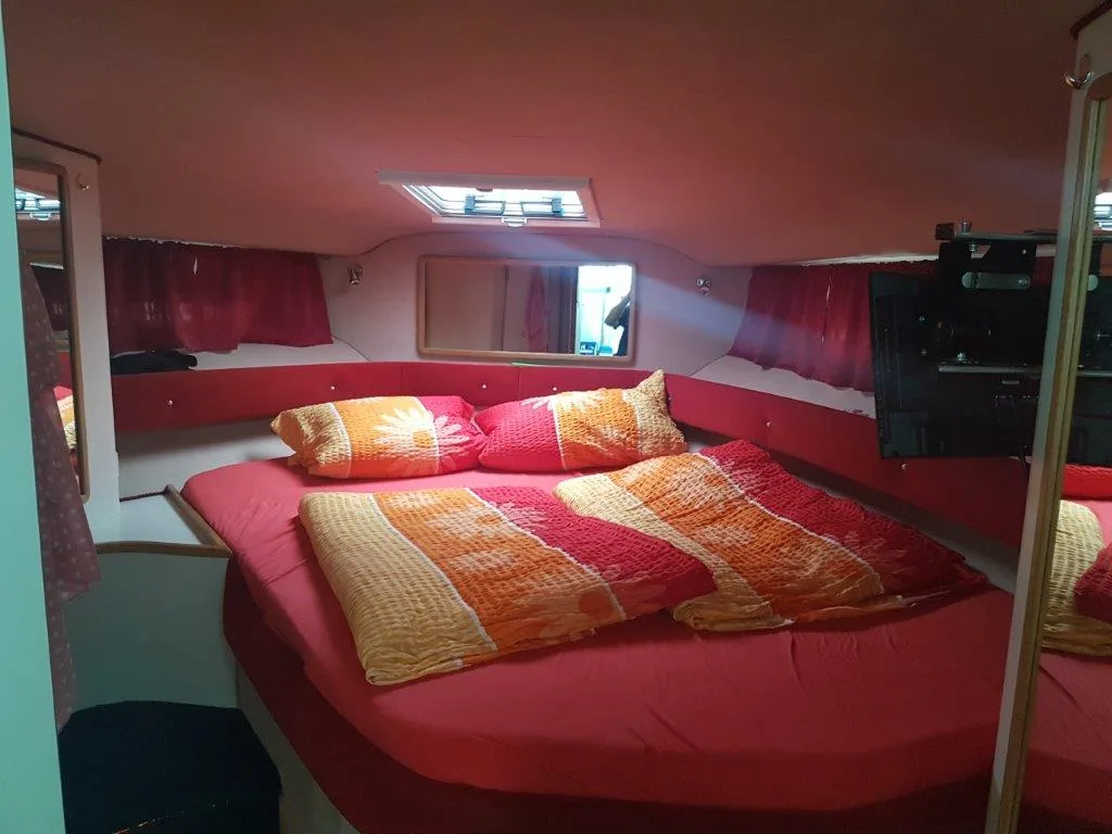 Sea Ray 370 DB