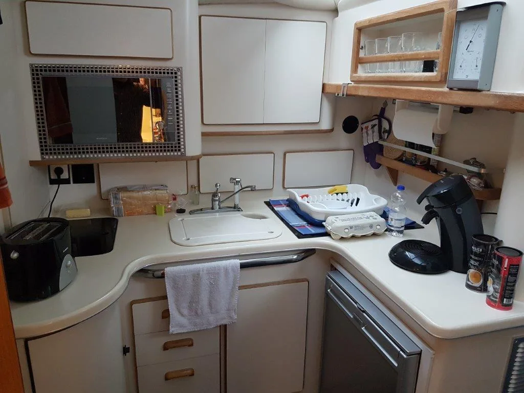 Sea Ray 370 DB