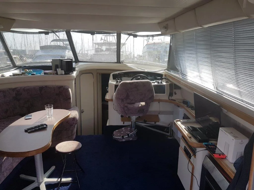 Sea Ray 370 DB