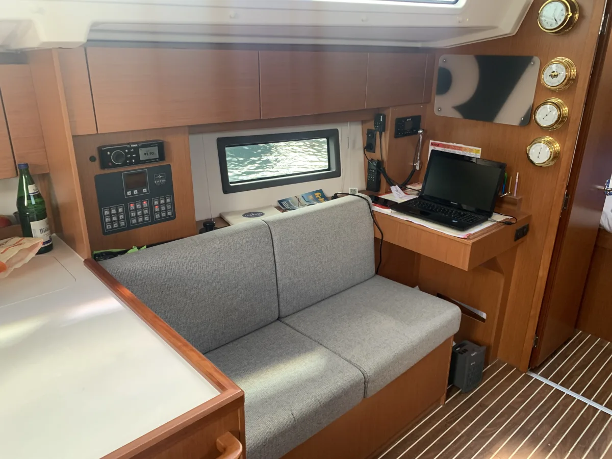 Bavaria C 38