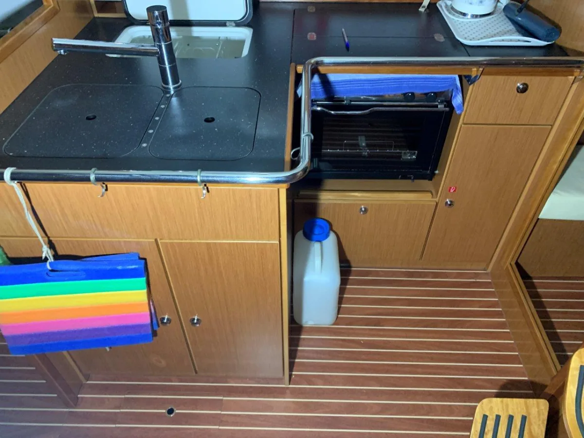 Bavaria Cruiser 36