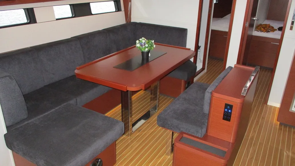 Hanse 460