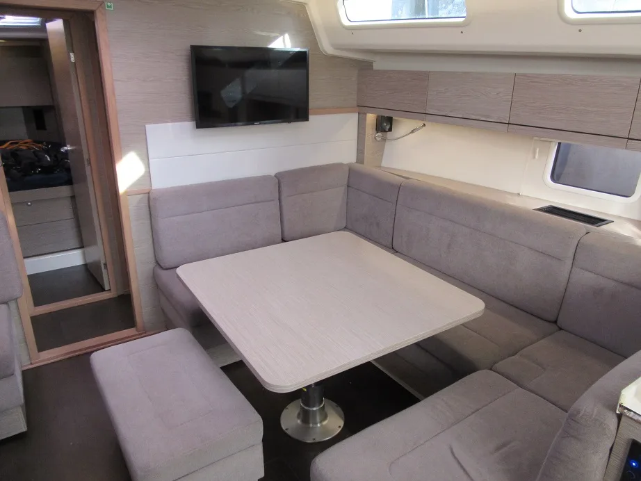 Hanse 458