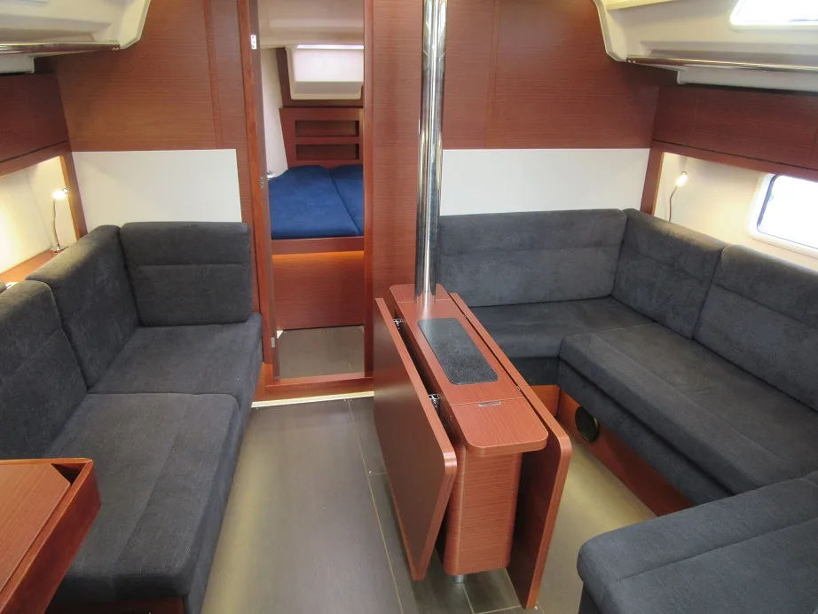 Hanse 388