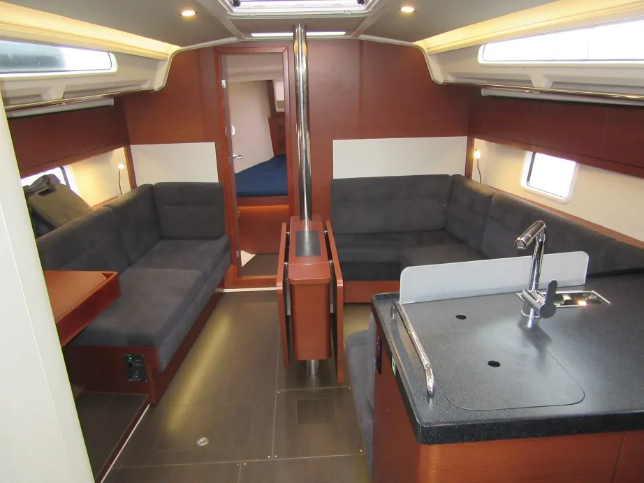 Hanse 388