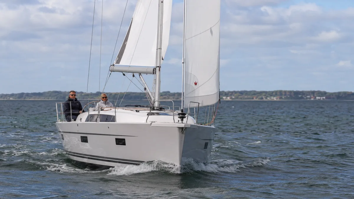 Hanse 360 im Modellporträt: moderner Fahrtencruiser für kleine Crews